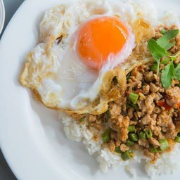 ข้าวกะเพราหมูสับ