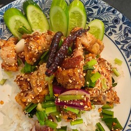 ข้าวลาบหมูกรอบ