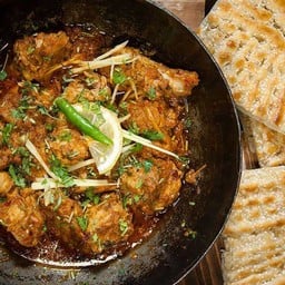 Chicken Karahi Combo ( 2 chapati + karahi + salad )