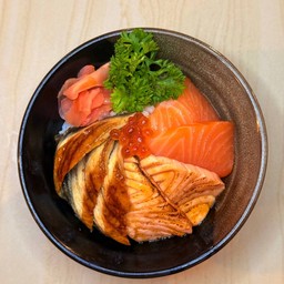 ข้าวหน้าปลาแซลมอนปลาไหล