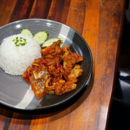 ข้าวไก่กรอบซอสหม่าล่า