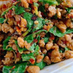 (กับข้าว) กระเพราหมูสับ (Minced pork with basil)