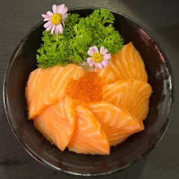 ข้าวหน้าแซลมอน