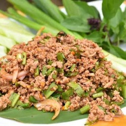 ลาบเนื้อโคขุน