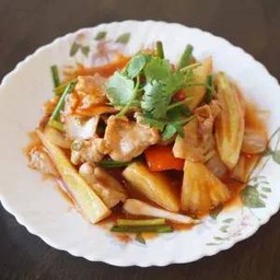 ผัดเปรี้ยวหวาน