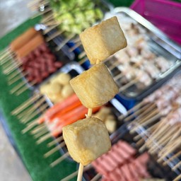 ตู้เหลี่ยมปลา