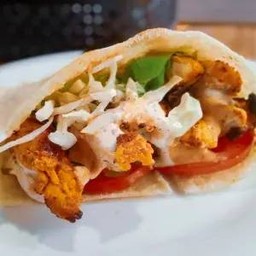 Grilled chicken Pitas Sandwich