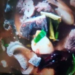 ต้มแช่บเนื้อน่องลาย