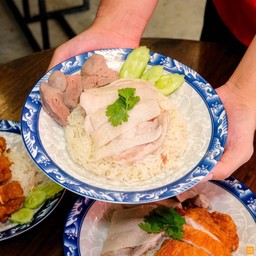 ข้าวมันไก่ต้ม