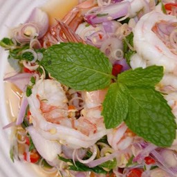 ยำตะไคร้กุ้งสดหมูสับ