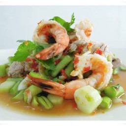 ยำคะน้ากุ้งสด