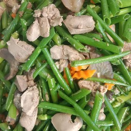 ผัดดอกหอมใส่ตับไก่