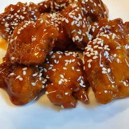 ไก่เคลือบซอสเกาหลี