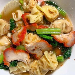 เกี๊ยวน้ำ หมูแดง