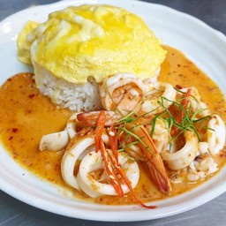ฉู่ฉี่ราดข้าว