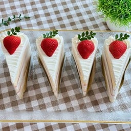 เค้กสตอเบอรี่นมสด