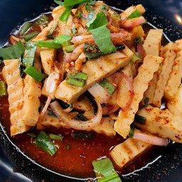 ลาบหมูยอ