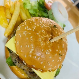 ชีสเบอเกอเนื้อ