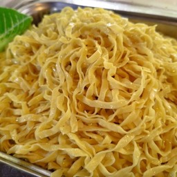 เส้นข้าวซอย