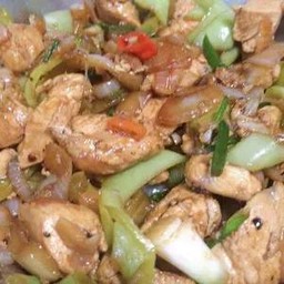 ผัดพริกหยวก - Fried bell pepper