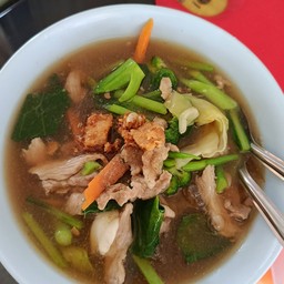 ราดหน้าหมู.ไก่