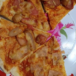 Sausage & Cheese พิซซ่าไส้กรอกชีส