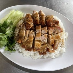 ข้าวหมูกรอบ