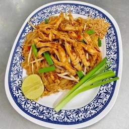ผัดไทยไก่ฉีก