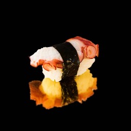 ซูชิหมึกทาโกะ