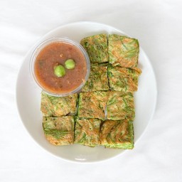 น้ำพริกกะปิ+ไข่ชะอมทอด 1ใบ
