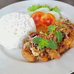 ข้าวลาบหมู/ไก่ ทอด