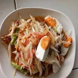 ตำไทยไข่เค็ม - Spicy salad with salted egg