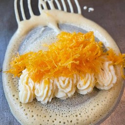 คัสตาร์ด + ฝอยทอง