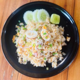 ข้าวผัดหมึก