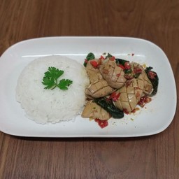 ข้าวกะเพราเซี่ยงจี๊