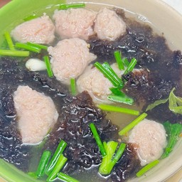 ต้มจืดเต้าหู้สาหร่าย