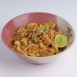 ยำเกี๊ยวกรอบหมูสับ