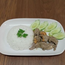 ข้าวกระเทียมหัวใจหมู