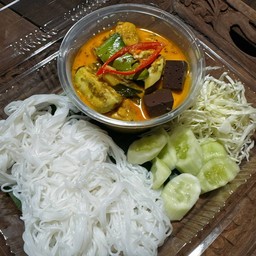 ขนมจีนเเกงเขียวหวานไก่