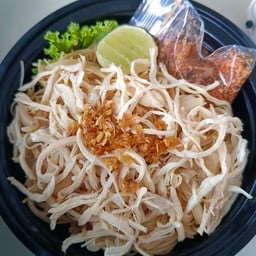 มาม่าราดซอสเผ็ดเกาหลี กับ หมี่ไก่ฉีก ฮาลาล