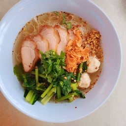 ฟลุ๊คบะหมี่เกี๊ยว พระราม5 ถนนคู่ขนานนครอินทร์