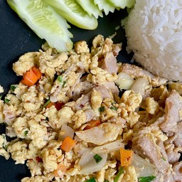 ไข่ขยี้หมูสับ