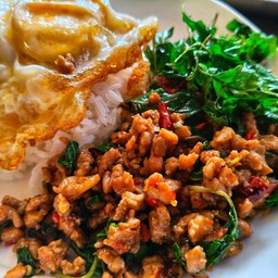 กะเพราหมูสับ