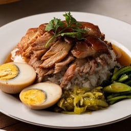ข้าวขาหมู (เนื้อ+หนัง+ไข่ 1ใบ)