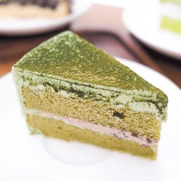 เค้กสามเหลี่ยมชาเขียวถั่วแดง