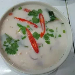 ต้มข่าไก่ - Coconut Soup with Chicken