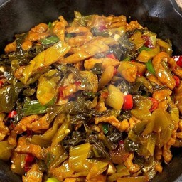 หมูผัดผักกาดดองของยูนาน