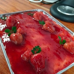 บ้านขนมขิง (ขนมหวานน้ำตาลมะพร้าว) ตลาดโต้รุ่งกาฬสินธุ์