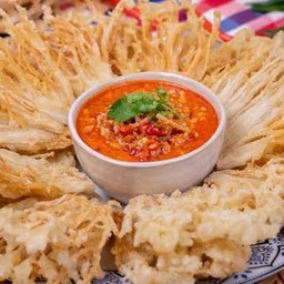 ยำเห็ดเข็มทอง