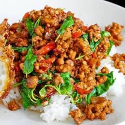 ข้าวราดกระเพราหมูสับ